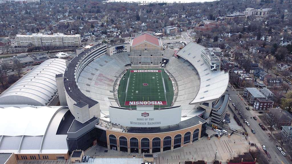 Discover the Top 3 Biggest Stadiums in Wisconsin