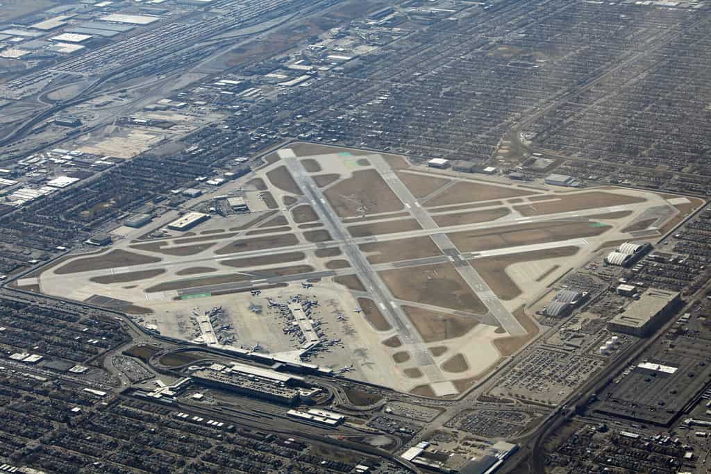 7 Illinois Airports Ranked: The Ultimate List of Best-to-Worst Places to Fly