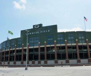 Discover the Top 3 Biggest Stadiums in Wisconsin