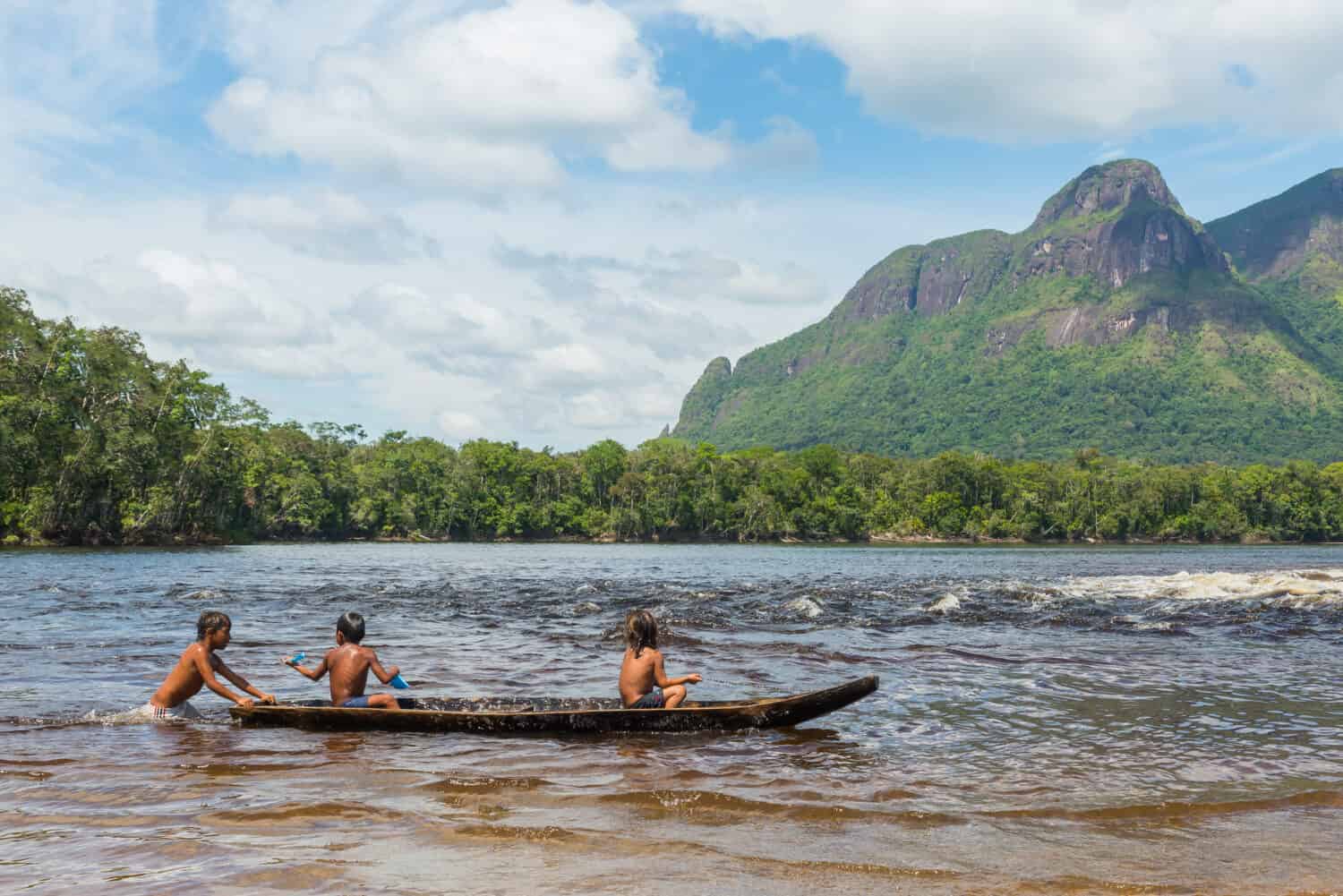 10 Incredible Facts About the Amazon River