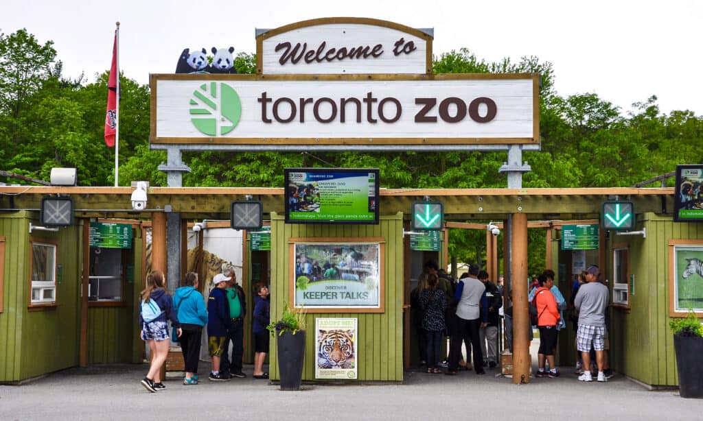 Discover the Oldest Zoos in Canada