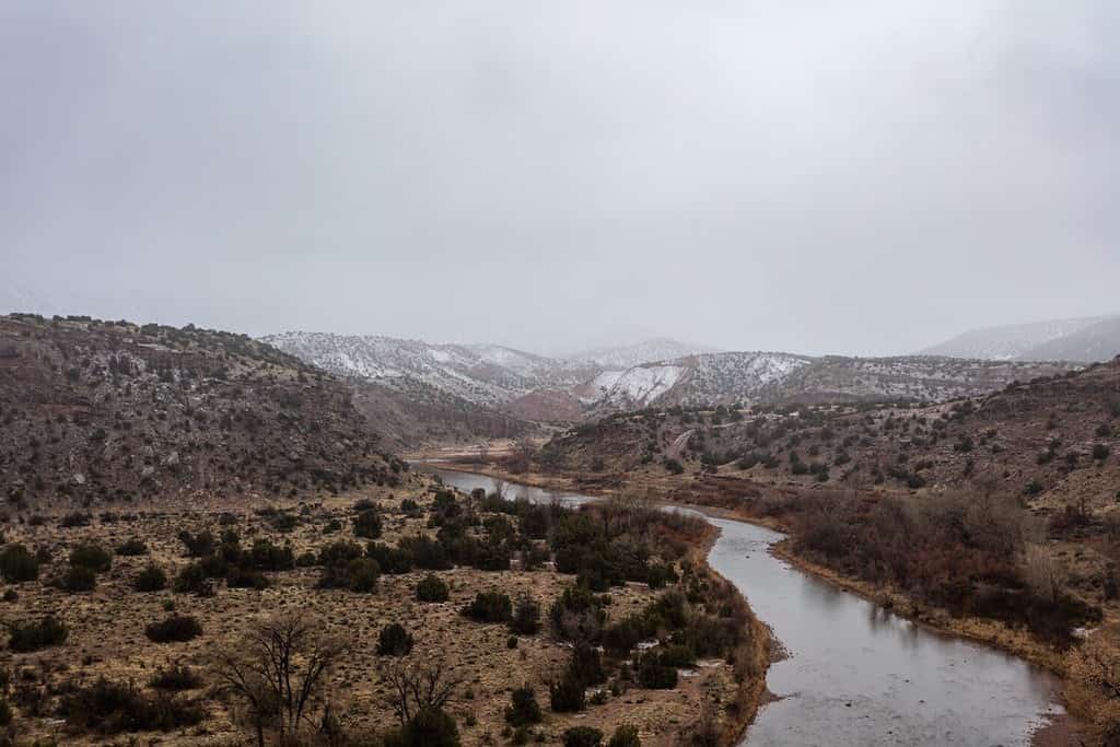 3 Colors That Represent Sadness (and Where to See Them in Nature)