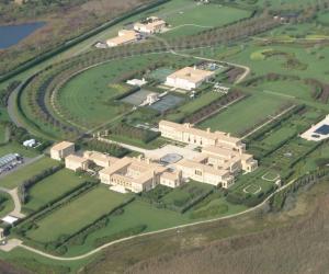 Discover the Largest House in New York And Just How Big 110,000 Square Feet Really Is