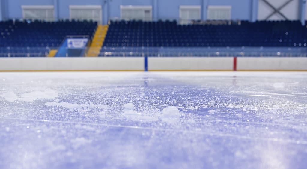 Discover The 8 Largest Ice Skating Rinks in Ohio This Winter