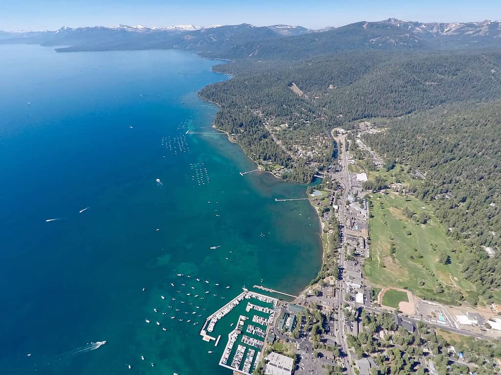 6 Must-Visit Towns Near Lake Tahoe