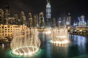 Dubai Fountain travel guide