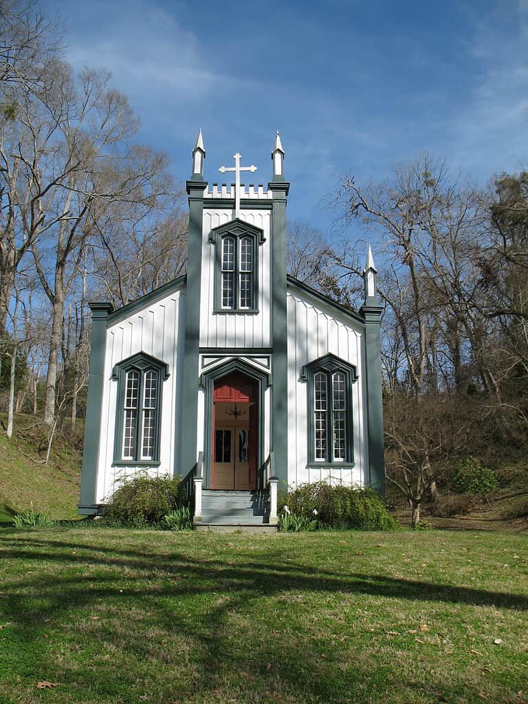 10 Most Beautiful and Awe-Inspiring Churches and Cathedrals in Mississippi