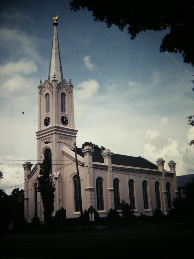 10 Most Beautiful and Awe-Inspiring Churches and Cathedrals in Mississippi