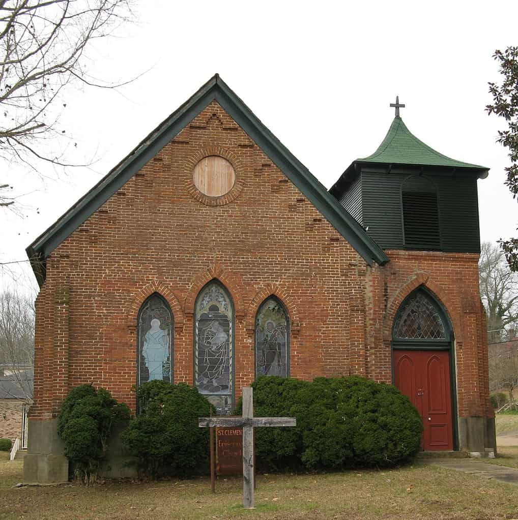 10 Most Beautiful and Awe-Inspiring Churches and Cathedrals in Mississippi