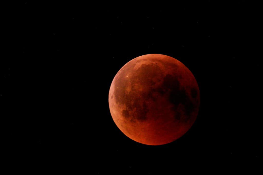 Discover the Spiritual Meaning and Interpretation of a 'Blood Moon'