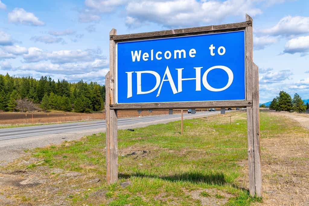 Discover the Smallest Town in Idaho - Everyone Could Fit On a Couch