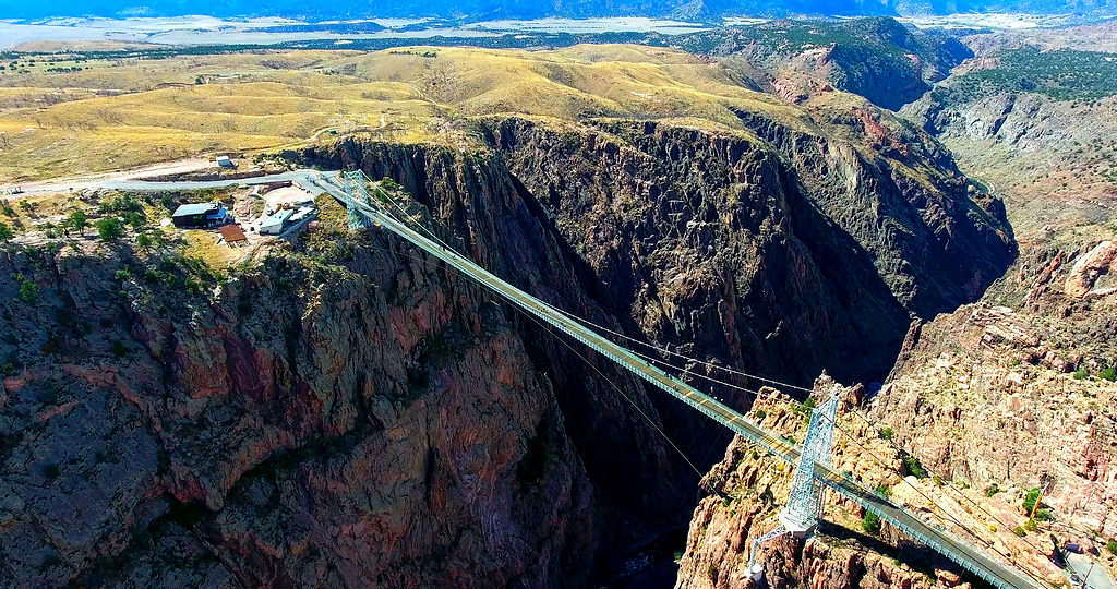 The 5 Best and Most Thrilling Bungee Jumping Spots in the U.S.