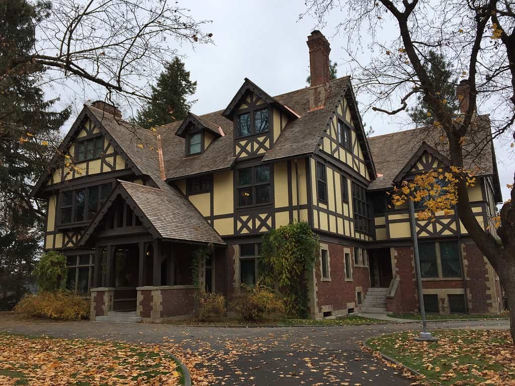 The 10 Most Haunted Places Near Washington