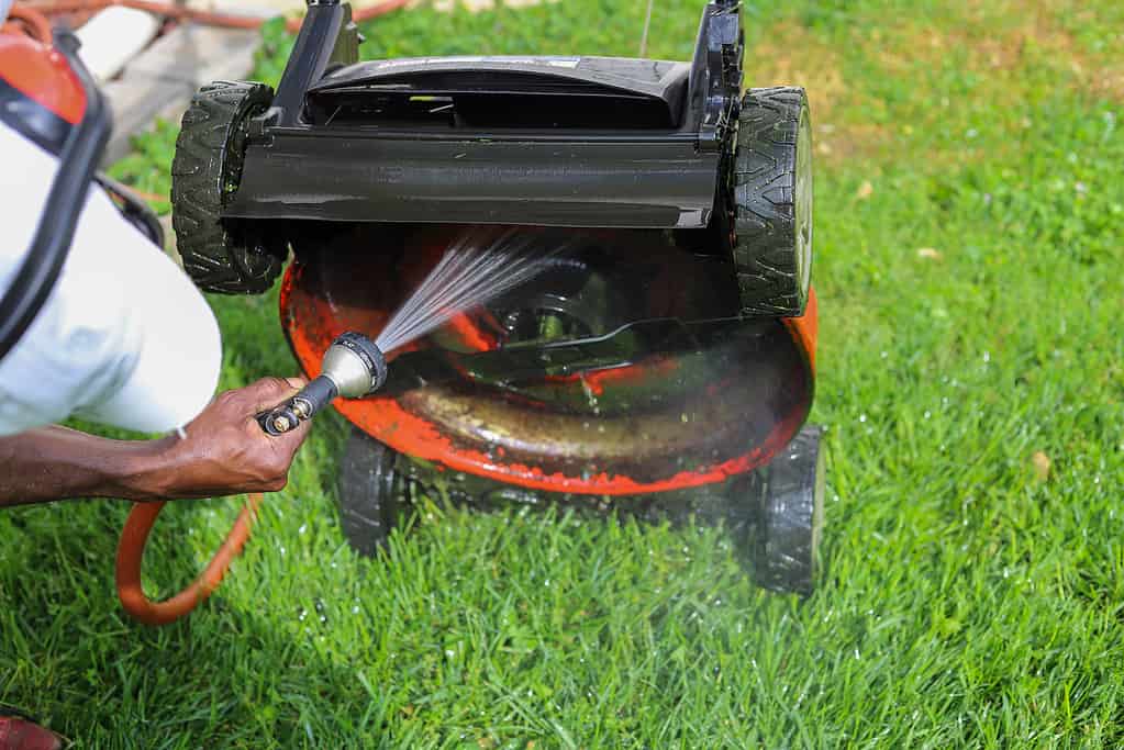 Never Forget These 14 Steps to Winterize Your Lawnmower