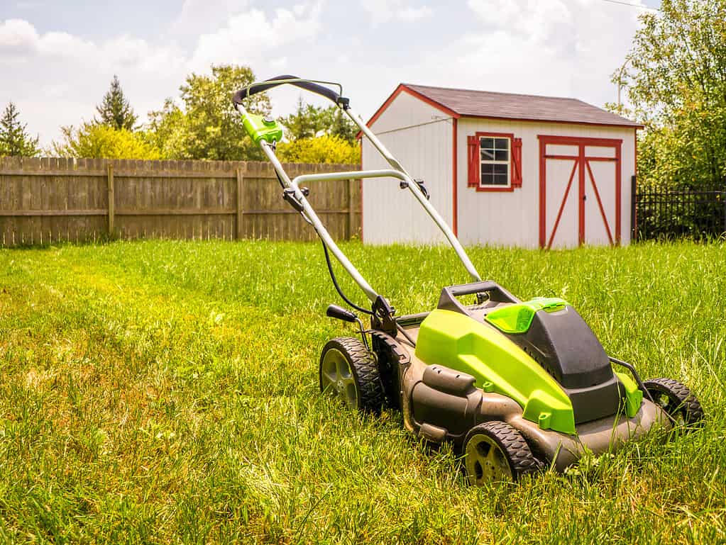 Never Forget These 14 Steps to Winterize Your Lawnmower