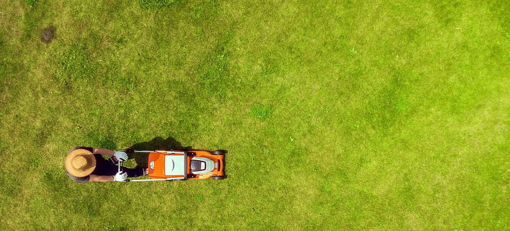 Never Forget These 14 Steps to Winterize Your Lawnmower