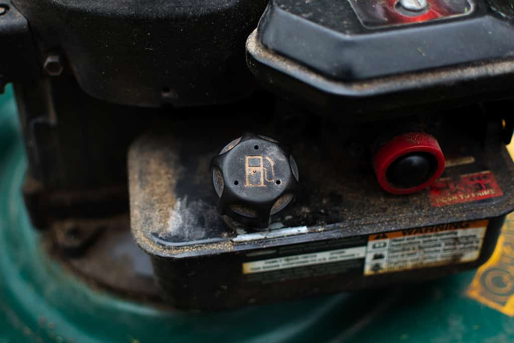 Never Forget These 14 Steps to Winterize Your Lawnmower