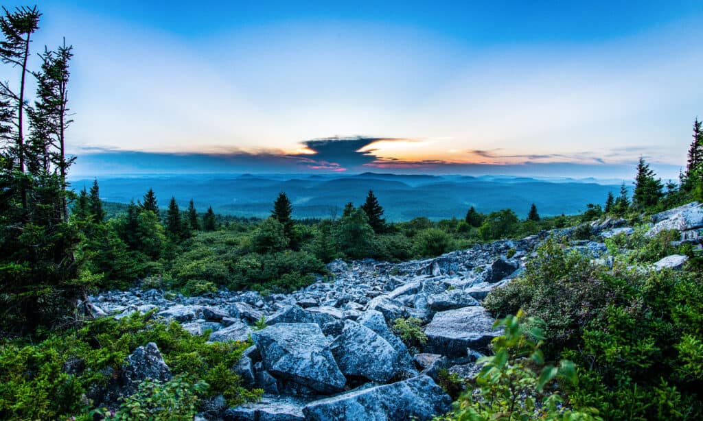 How Wide Is West Virginia? Total Distance from East to West