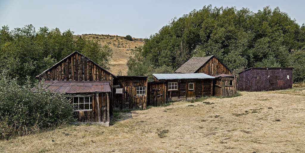 The 5 Most Haunted Places In Montana