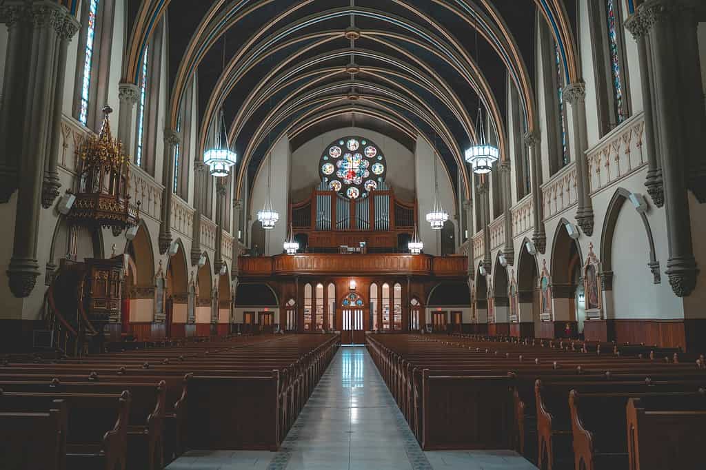 8 Most Beautiful and Awe-Inspiring Churches and Cathedrals in Tennessee