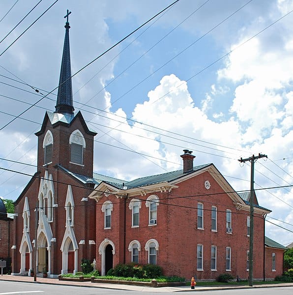 8 Most Beautiful and Awe-Inspiring Churches and Cathedrals in Tennessee