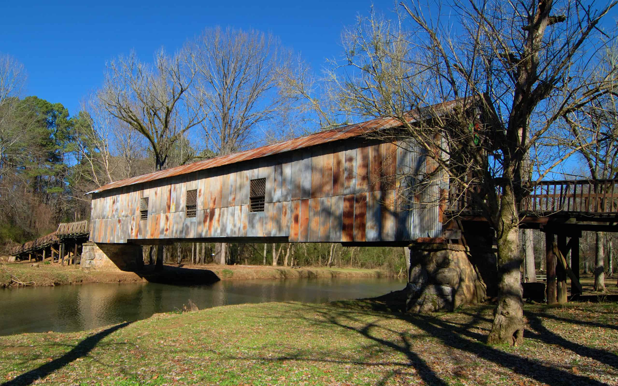 Discover 10 Gorgeous Covered Bridges in Alabama