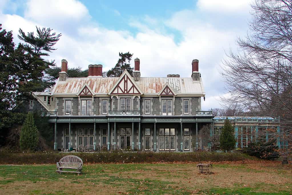 The 6 Most Haunted Places In Delaware