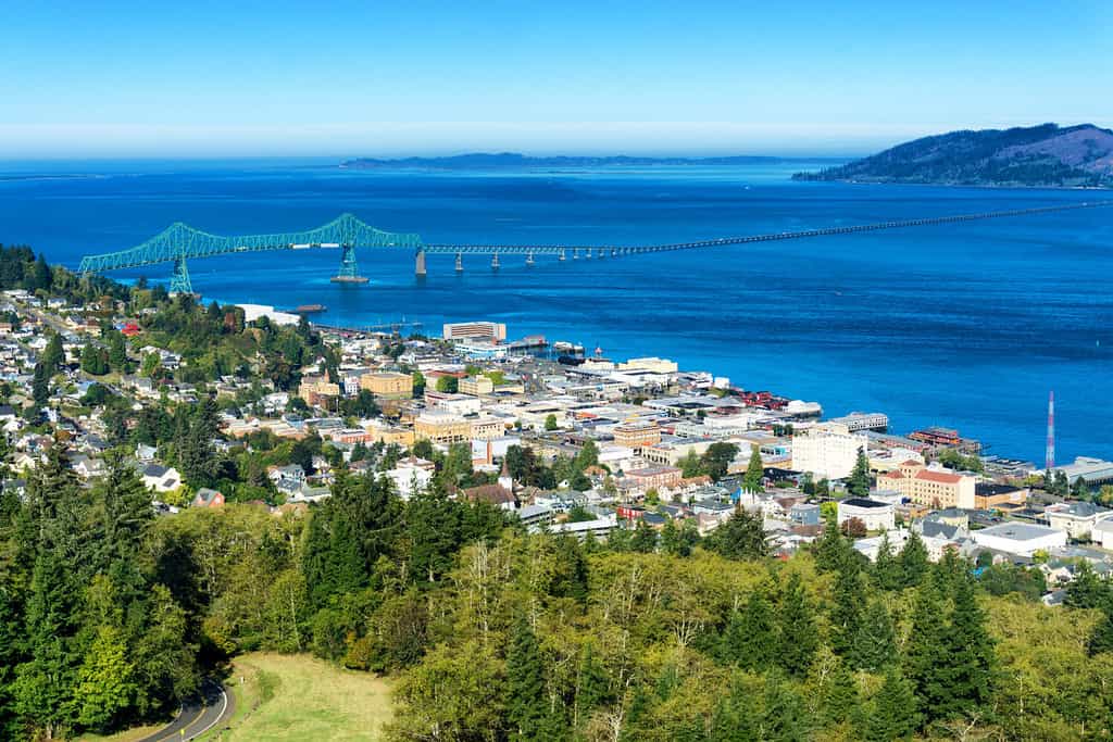 12 Must-Visit Small Towns in Oregon