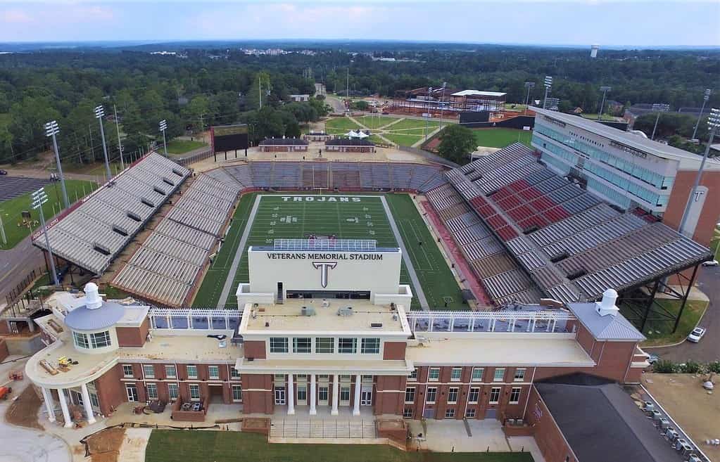 Discover the Top 10 Biggest Stadiums in Alabama