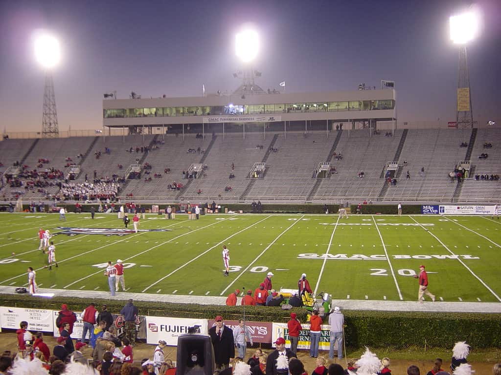 Discover the Top 10 Biggest Stadiums in Alabama