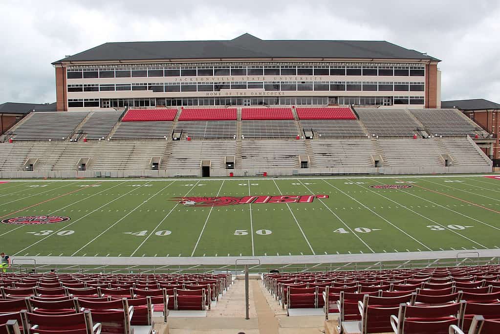 Discover the Top 10 Biggest Stadiums in Alabama