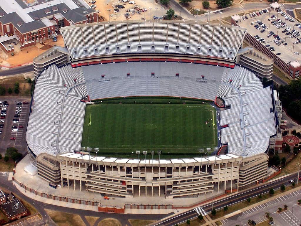 Discover the Top 10 Biggest Stadiums in Alabama