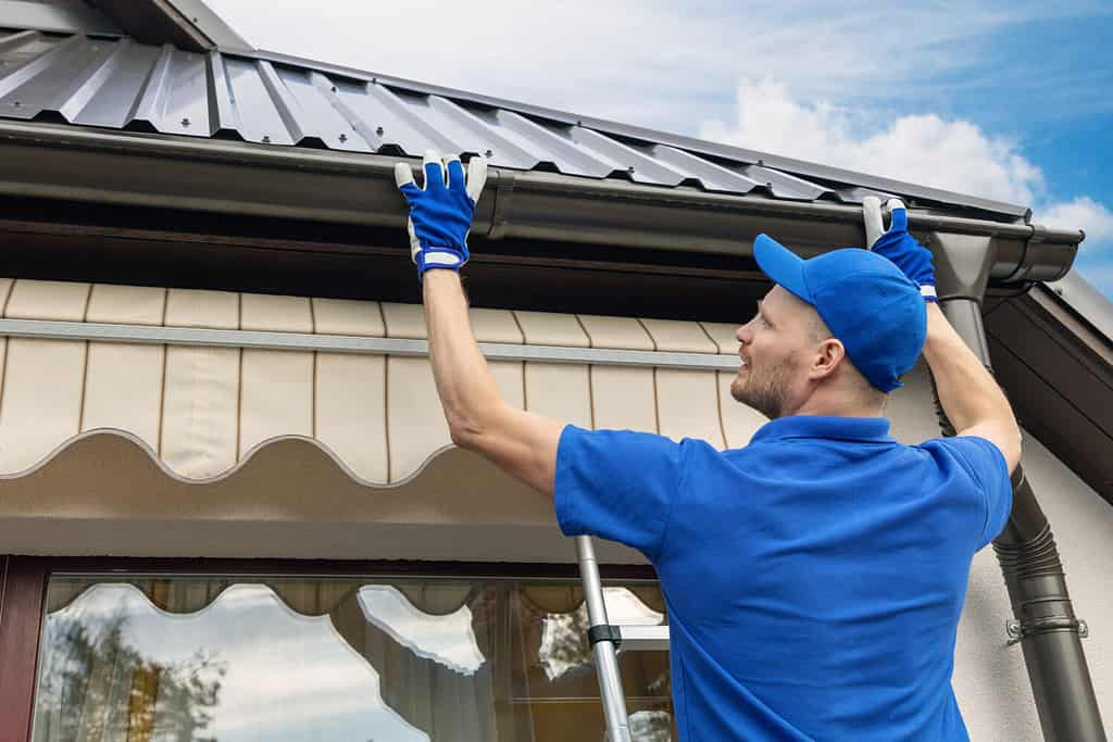 6 Reasons You Should Avoid Aluminum Gutters At All Costs