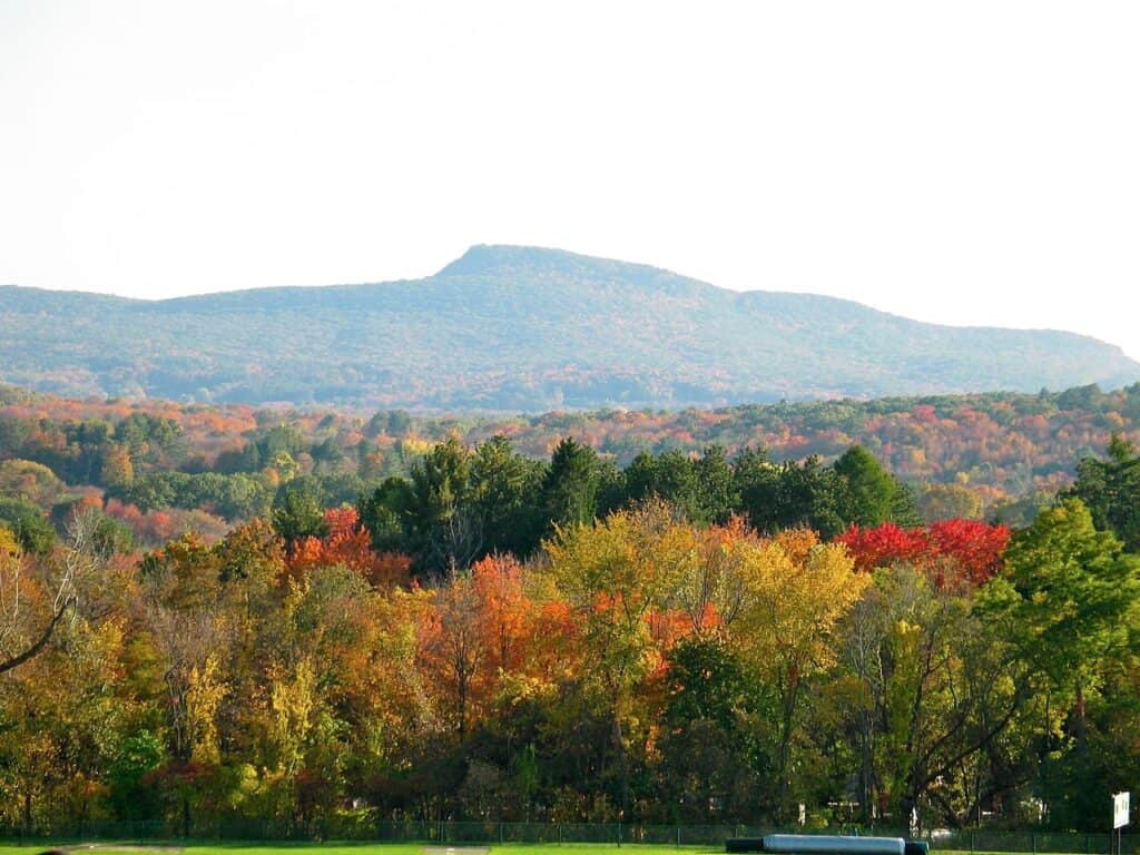 16 Small Towns Where Big Businesses Got Started