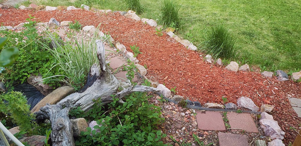 18 Easy Landscaping Ideas You Can Use to Make Your Small Backyard Feel Bigger