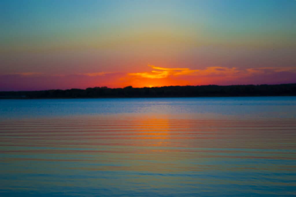 4 Remote Lakes in Texas to Fish and Swim