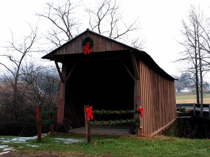 These 7 Majestic Covered Bridges in Virginia Are Stunningly Picturesque