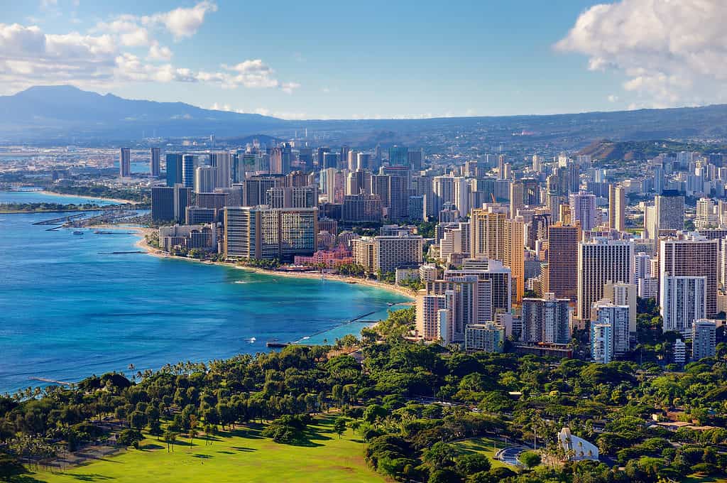 Residents Are Fleeing These 2 Fastest-Shrinking Counties in Hawaii