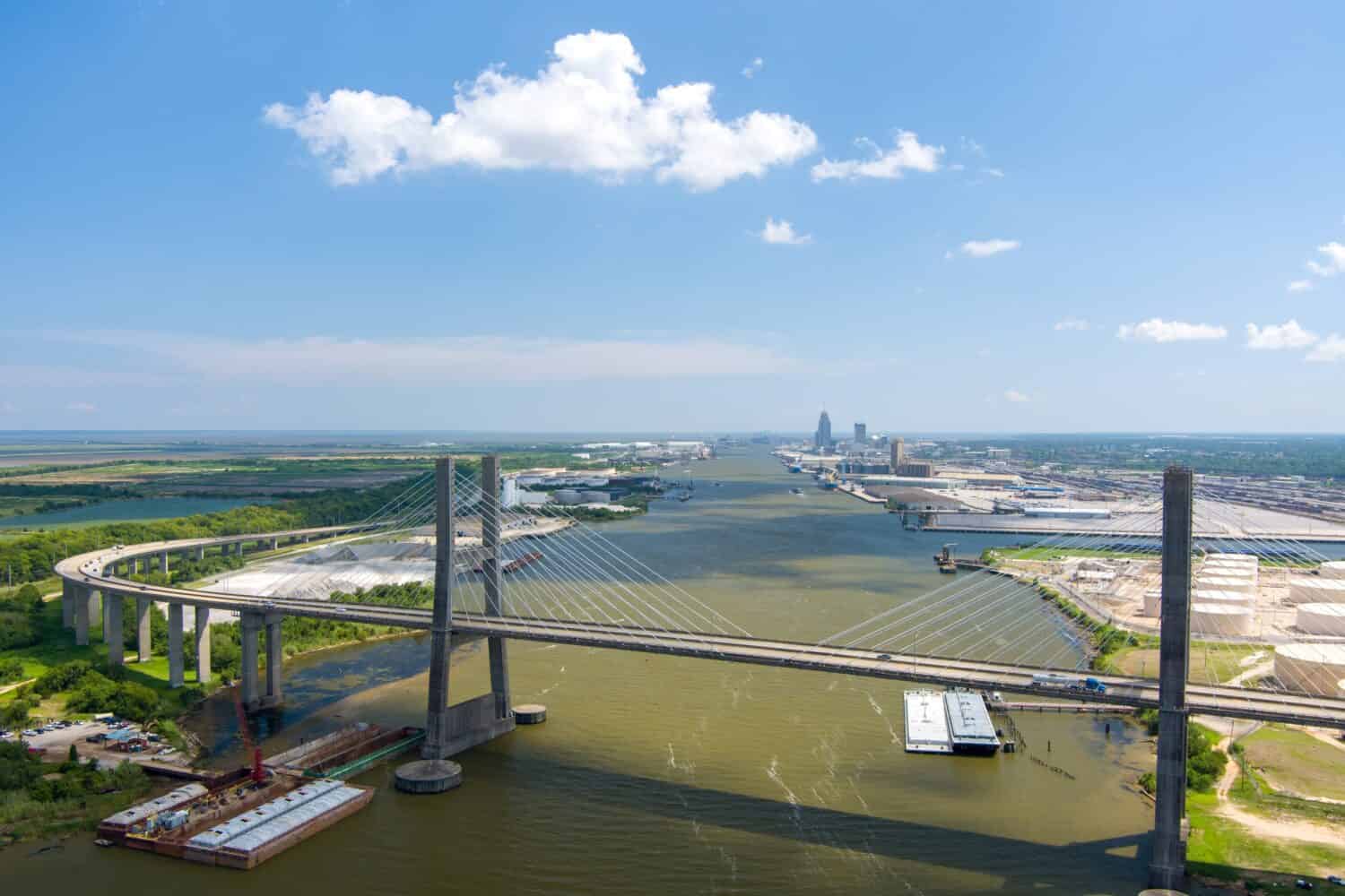 Discover the 8 Longest Bridges in Alabama