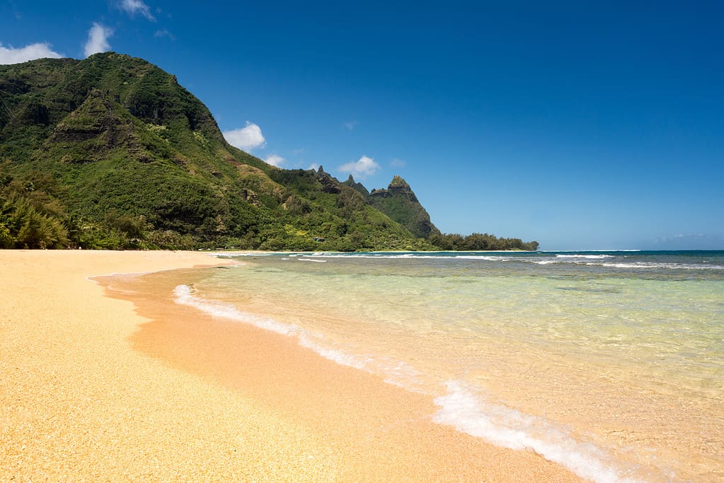 The 10 Best Hawaii Beaches for a Romantic Couple Getaway