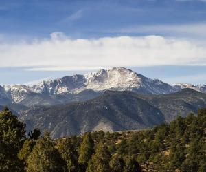 How Tall Is Pikes Peak? - A-Z Animals