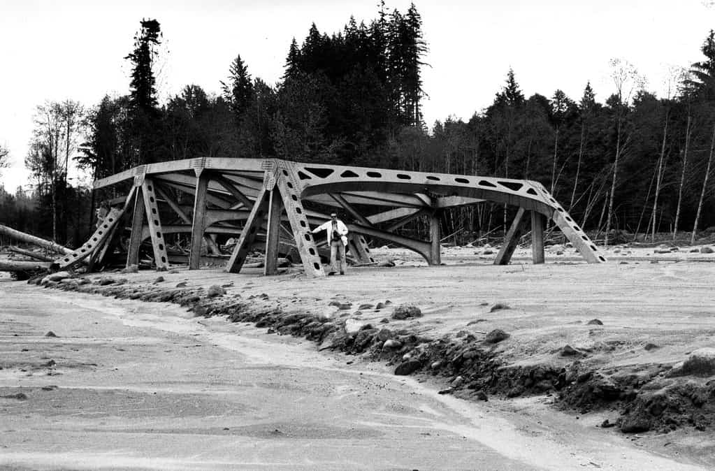 Discover the 6 Most Devastating Bridge Collapses in Washington