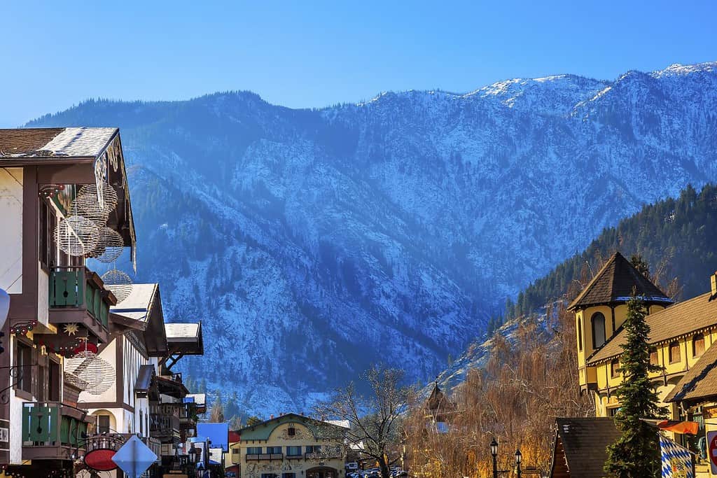 7 Perfect Washington Ski Towns You Will Never Want to Leave