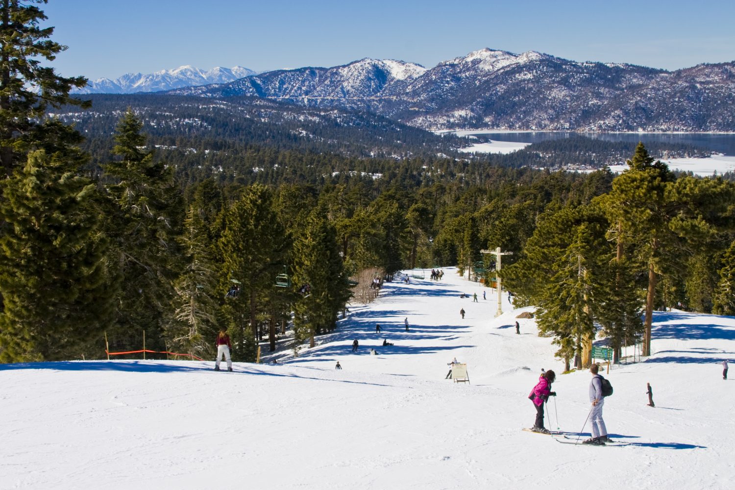 Snow in Big Bear: Peak Timing and Average Amounts