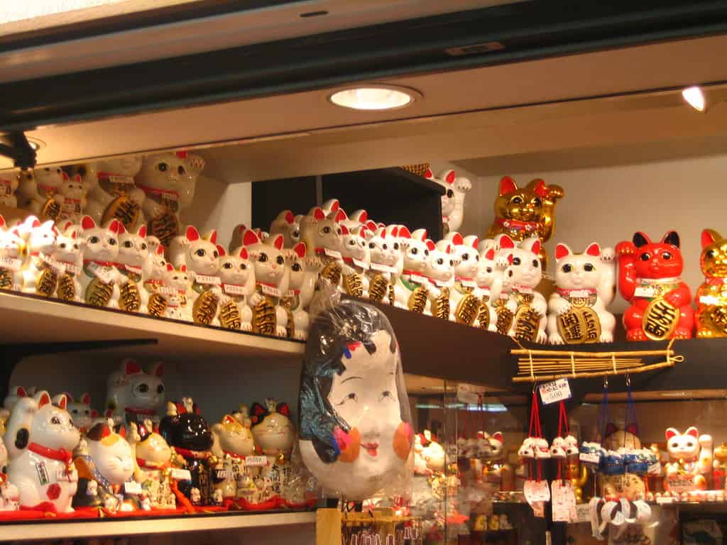 Maneki-Neko, the Lucky Cats of Japan: Meaning and Origin