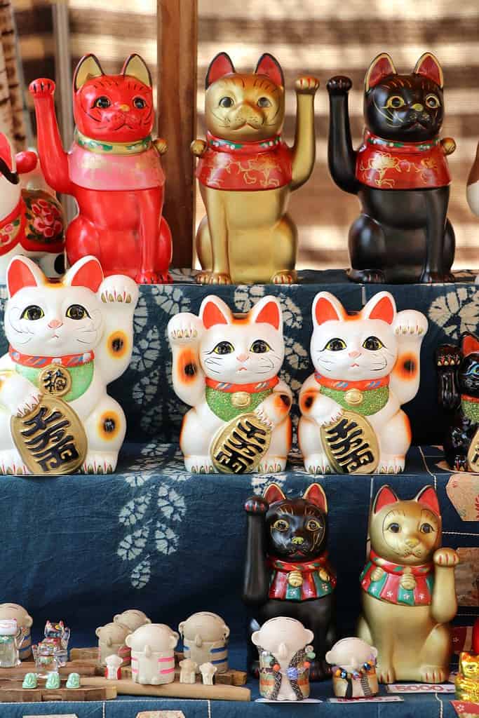 Maneki-Neko, the Lucky Cats of Japan: Meaning and Origin