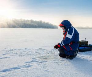 5 Lakes in Ontario that Completely Freeze Over in the Winter