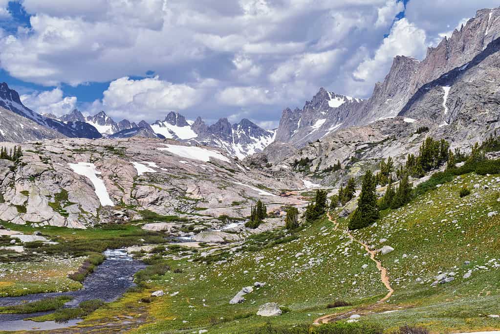 10 Mind-Blowing Facts About the Rocky Mountains