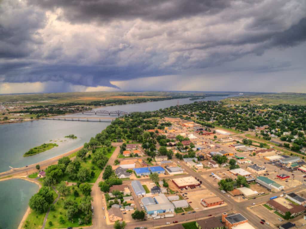 16 Must-Visit Small Towns in South Dakota