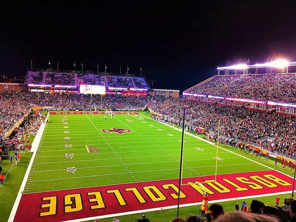 The Top 6 Biggest Stadiums in Massachusetts